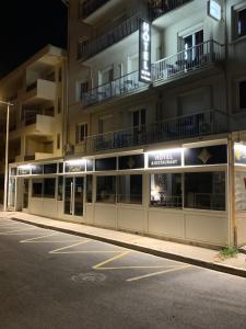 Hotels Le Regina Hotel et restaurant Canet-plage : photos des chambres