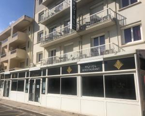 Hotels Le Regina Hotel et restaurant Canet-plage : photos des chambres