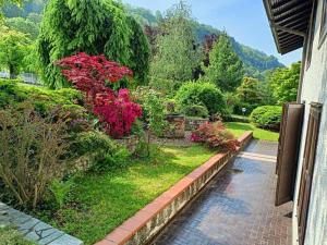 Casa sul Lago di Lugano - Besano Porto Ceresio