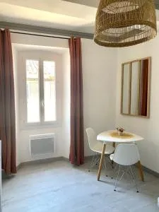 Le studio en Provence - 弗纳斯屈厄