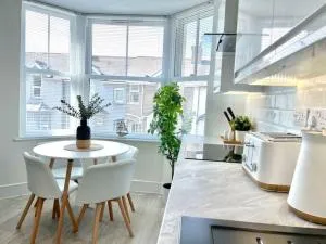 Luxury Porthcawl 1 bedroom Apt, Prime Location - Nottage