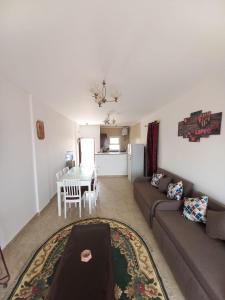 Sea Breeze شاليه مواجة للبحر Empire Resort العين السخنة