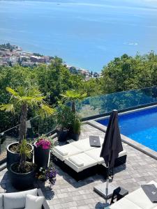 Villa White Pearl Diamond, Opatija mit Meerblick & Pool
