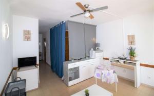 Estudio con piscina PLAYA LAS FUENTES Albert Villas