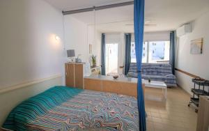 Estudio con piscina PLAYA LAS FUENTES Albert Villas