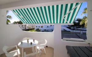 Estudio con piscina PLAYA LAS FUENTES Albert Villas