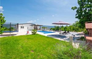 Three-Bedroom Holiday Home In Grubine