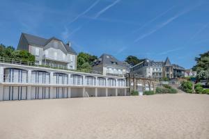 Maisons de vacances Maison avec piscine pour 8 adultes - 2 enfants : photos des chambres