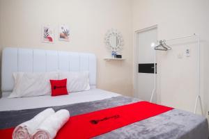 RedDoorz Syariah near Universitas Mercu Buana Kampus 2 Yogyakarta