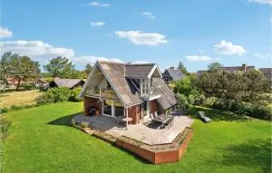 4 Bedroom Nice Home In Assens - Gelsted