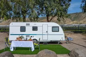Dream Caravan's - קרוואנים מהממים ומאובזרים למשפחות בחוף גופרה בכנרת - Suqūfīyah