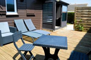 Maisons de vacances Le Chalet a Hub - exterieur, proche de la plage : photos des chambres