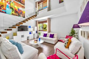 Central Algarve Duplex Retreat with Garden & Pool