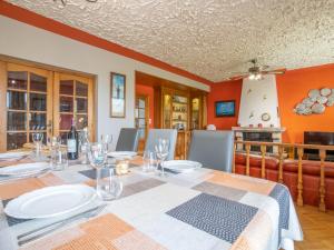 Maisons de vacances Holiday Home des Aulnes - CED209 by Interhome : photos des chambres