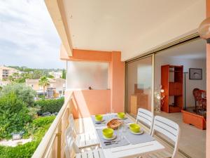 Apartment Les Terres Marines-2 by Interhome