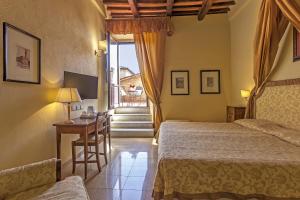 Il Chiostro Del Carmine