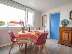 Maisons de vacances Holiday Home Ti an Aod - CED239 by Interhome : photos des chambres