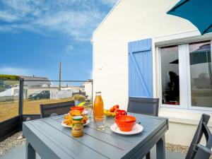 Maisons de vacances Holiday Home Ti an Aod - CED239 by Interhome : photos des chambres