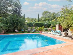 Maisons de vacances Hausteil mit Pool Cuers 100S : photos des chambres