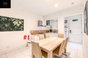 Mesmerising Views for a 2BR APT in the Capital by 360 Estates