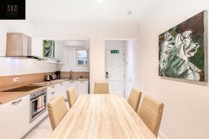 Mesmerising Views for a 2BR APT in the Capital by 360 Estates