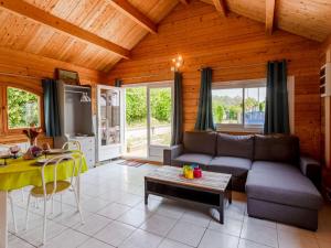 Chalets Chalet Le Chamalo by Interhome : photos des chambres