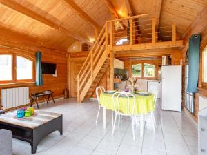 Chalets Chalet Le Chamalo by Interhome : photos des chambres