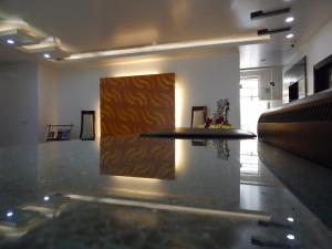 Hotel The Marque Mathura