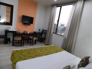 Hotel The Marque Mathura