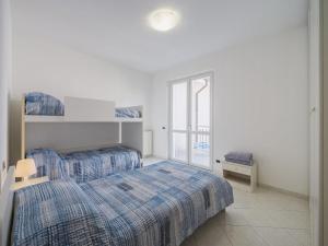 Holiday Home Lucerna Due-3 by Interhome