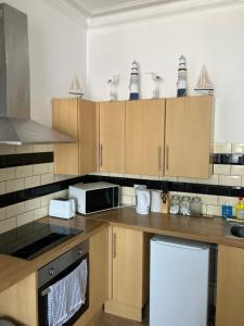 Sea view flat 1 @ 4A Castle Street