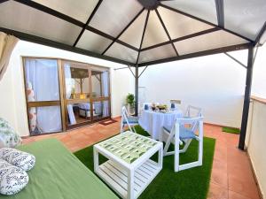 Albufeira Skylight 1 with Pool by Homing