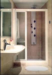 apartamento amplio en planta baja con terraza CALA BUSQUETS