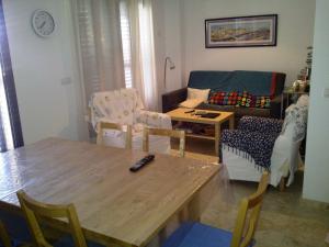 apartamento amplio en planta baja con terraza CALA BUSQUETS