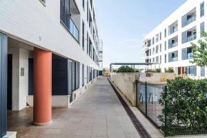 apartamento amplio en planta baja con terraza CALA BUSQUETS