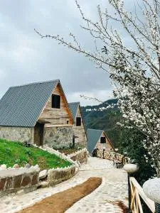 Obilaz Dağ Evleri - Dikkaya