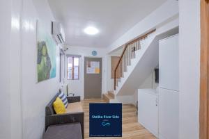 Stellka cheerful 2BR townhouse near the beach and city