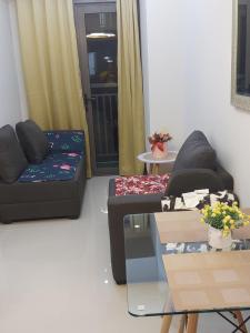 MOA staycation by Elsie D