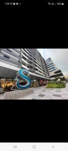 MOA staycation by Elsie D