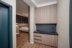 GRIFFON BAR FOOD APARTMENTS