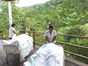 AQUA CEIBA Hotel Spa Aventuras y Eventos