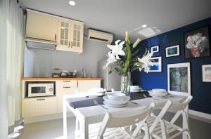 Sukhumvit Boutique Suite : Soi 13 10min. from BTS Nana station