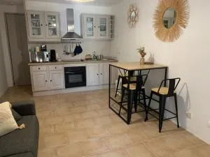 Studio tout équipé de 27m2, à 100m de la mer, et 500m des commerces - Algajola