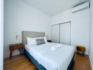 Vibrant Host -Bonfim