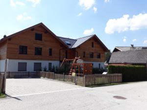 LANDHAUS JASMIN ausgezeichnet mit 4 Kristallen - FW Kammblick