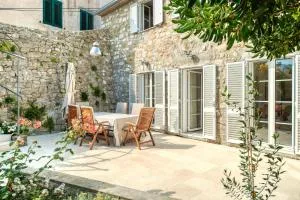 House Gajarda - Arbe