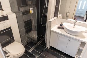 Bright & Shine Apartment