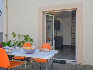 Holiday Home Maison Des Lilas by Interhome