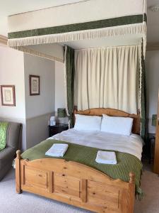 Arrandale Lodge