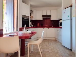 Maisons de vacances Holiday Home Le Moulin des Ocres by Interhome : photos des chambres